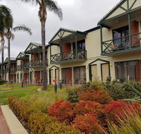 Renmark Hotel Motel - Yamba Accommodation