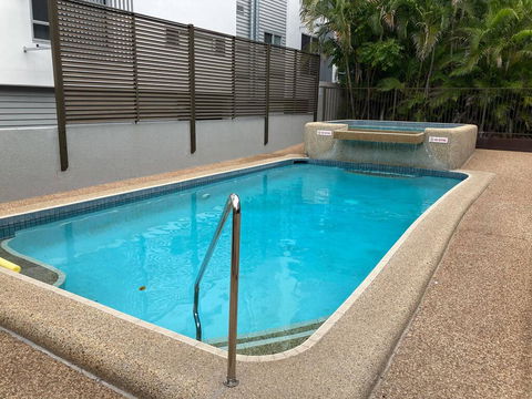 RENTAL: All $ Inclusive, Tidy Renovated Studio Apartment On The Strand, Pool,  - Yamba Accommodation 2