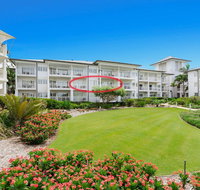 RESORT ON THE BEACH 5215 - OCEAN GLIMPSES - Yamba Accommodation