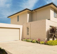Retreat on Albert - Yamba Accommodation