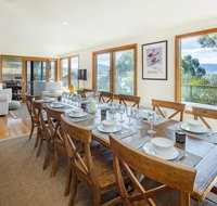 Rimrock - Superior waterfront home - Yamba Accommodation