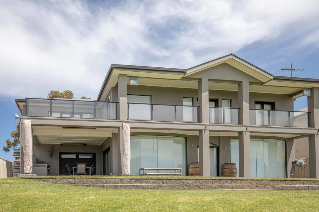 White Sands SA Yamba Accommodation