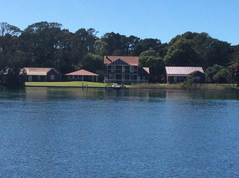 Riverfront Cottage In Booderee National Park At Christians Minde - Yamba Accommodation 3
