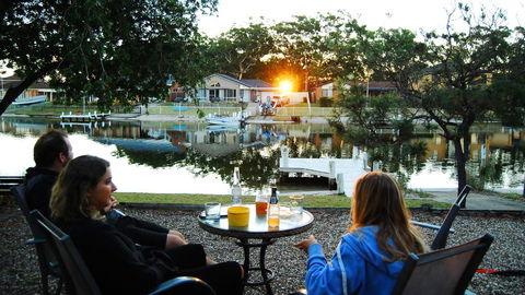 Riverfront Delight - Yamba Accommodation 1