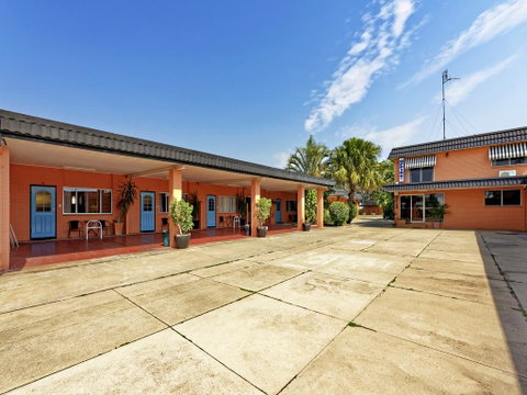 Riviera Motel Bundaberg - Yamba Accommodation 1