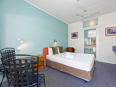 Riviera Motel Bundaberg - Yamba Accommodation 2