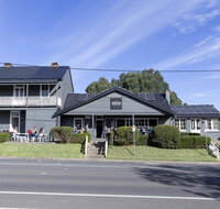 Robertson Public House and Kitchen - Yamba Accommodation