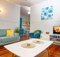 Robins Nest - Yamba Accommodation