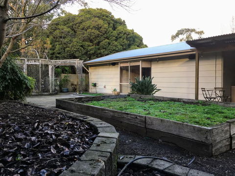 Romantic Getaway With Spa And Wifi - Pet Friendly - Yamba Accommodation 0
