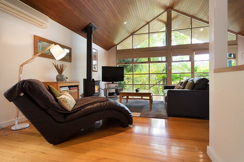 Romantic Treehouse Getaway - Yamba Accommodation 0