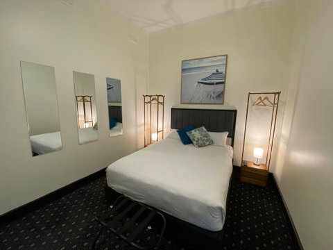 Rooms At Carboni's - Yamba Accommodation 2