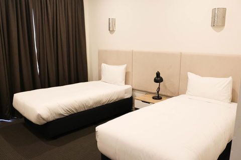 Rowville International Hotel - Yamba Accommodation 3