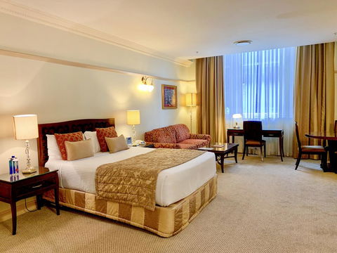 Royal Albert Hotel - Yamba Accommodation 1
