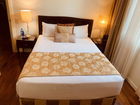 Royal Albert Hotel - Yamba Accommodation 3