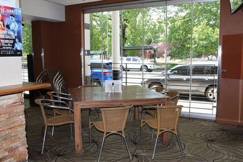 Royal Hotel Orange - Yamba Accommodation 3