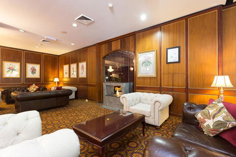 Royal On The Park - Yamba Accommodation 2