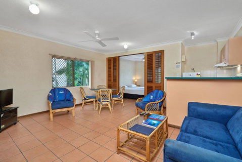 Royal Palm Villas - Yamba Accommodation 2