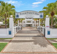 Royal Palm Villas - Yamba Accommodation