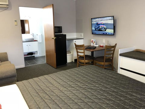 Roydons Motor Inn - Yamba Accommodation 1