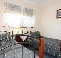 Safety Bay Guest House - Yamba Accommodation