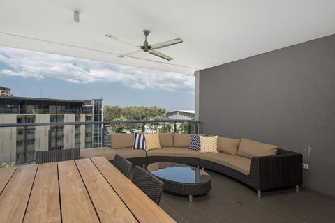 Saltwater Suites - 1,2 & 3 Bed Waterfront Apartments - Yamba Accommodation 3
