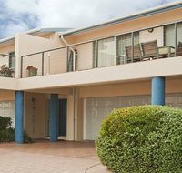 Sandalwood - direct beach access to tilbury cove