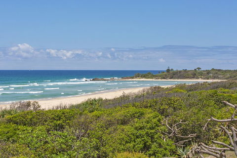 Sandpiper Beach Front House - Yamba Accommodation 2