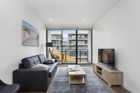 Sandy Hill Apartment By Ready Set Host - Yamba Accommodation 1