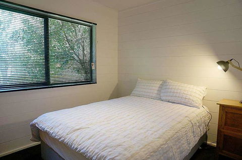 Santa Monica - Yamba Accommodation 0