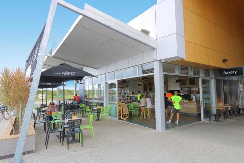 Santai Retreat Luxury One Bedroom - Yamba Accommodation 3