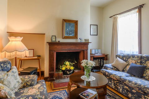 Sargeants & Armoury Cottages 1823 - Yamba Accommodation 0