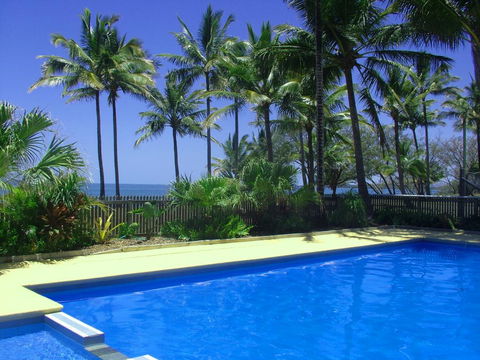 Sarina Beach Motel - Yamba Accommodation 0