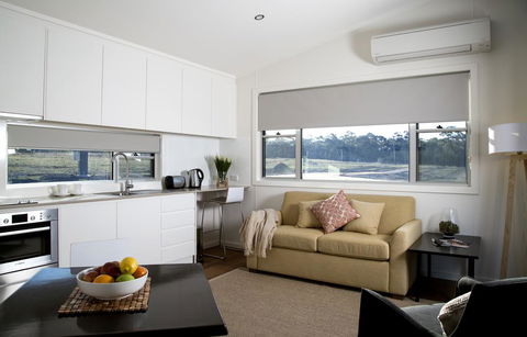 Savannah Cabins, Taronga Western Plains Zoo - Yamba Accommodation 0