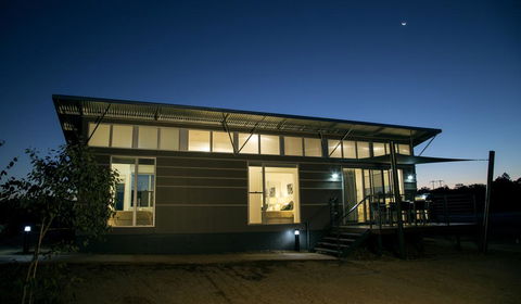 Savannah Cabins, Taronga Western Plains Zoo - Yamba Accommodation 2