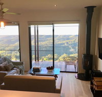 Scandinavian Cabin - Maleny - One Bedroom - Yamba Accommodation
