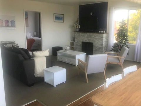 Scarlets By The Sea - Yamba Accommodation 2