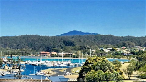 Scarlets By The Sea - Yamba Accommodation 0