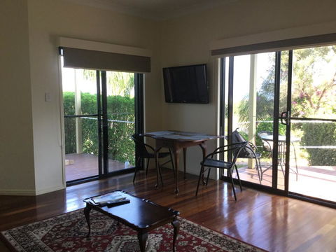 Sea Breeze Esplanade, Beachfront, Close Marina Hervey Bay - Yamba Accommodation 2