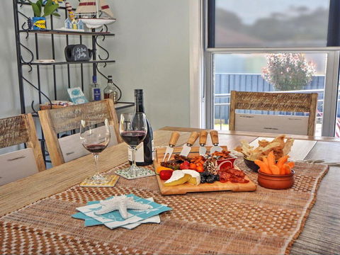 Seaclusion - 120m To The White Sands Of Callala Beach - Yamba Accommodation 3