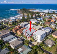 SeaCrest - plunge pool and views - Yamba Accommodation