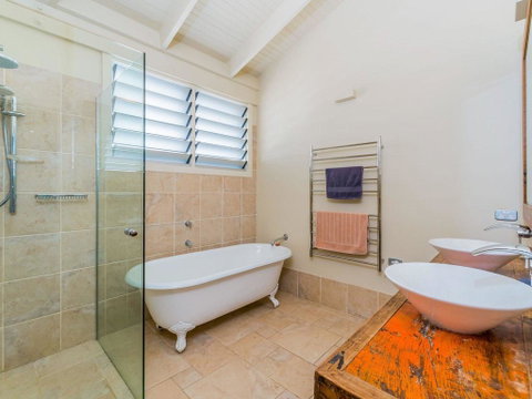 SeaCrest - Plunge Pool And Views! - Yamba Accommodation 3