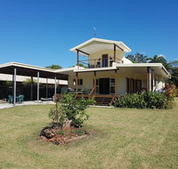 Seafarer Cottage - Yamba Accommodation
