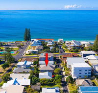 Seagrass House - Great House near the beach - Yamba Accommodation