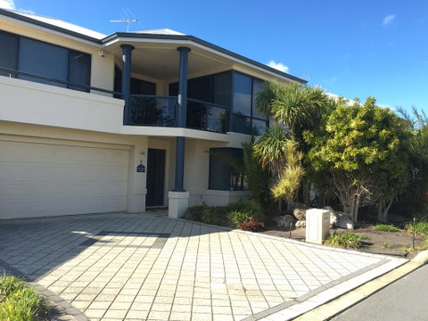 Seahaven By Rockingham Apartments - Yamba Accommodation 0