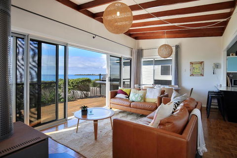 Seakissed Beach House - Yamba Accommodation 0
