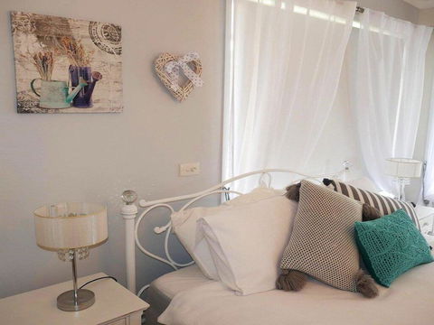 Sealark - Views Of The Bay - Yamba Accommodation 3