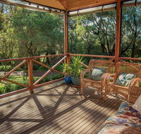 Secluded homestead amongst the trees - Yamba Accommodation