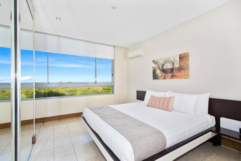 Self Contained 2 Bed Luxury Apartment - Yamba Accommodation 1