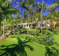 Sensom Luxury Bed and Breakfast - Yamba Accommodation