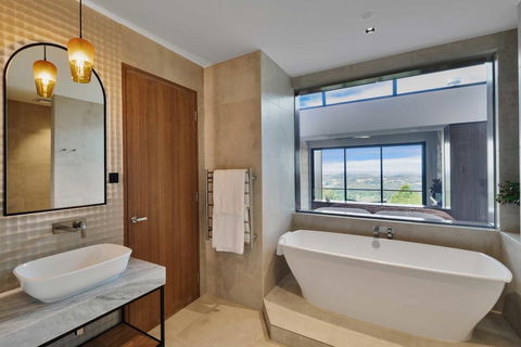 Sequoia Lodge - Yamba Accommodation 0